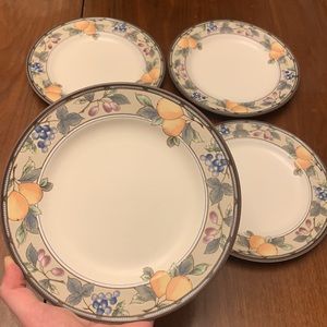 Mikasa Garden Harvest Salad Bowls - Set of 4